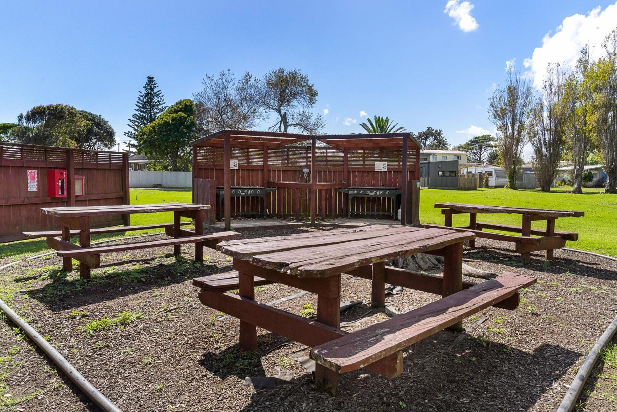 Port Waikato Holiday Park Exterior photo